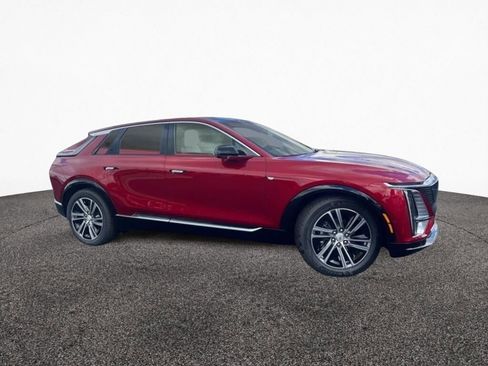 New 2026 Cadillac Lyriq Premium Luxury image 2