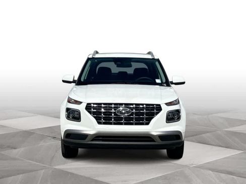New 2026 Hyundai Venue SEL FWD image 3