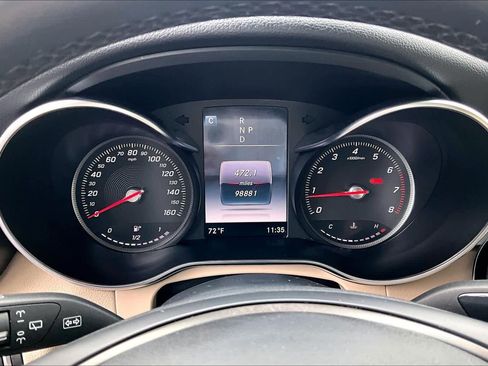 Used 2019 Mercedes-Benz GLC 300 4MATIC image 26