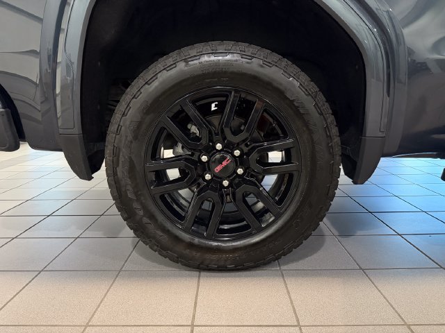 Used 2020 GMC Sierra 1500 Elevation w/ Elevation Value Package AWD/4WD image 9
