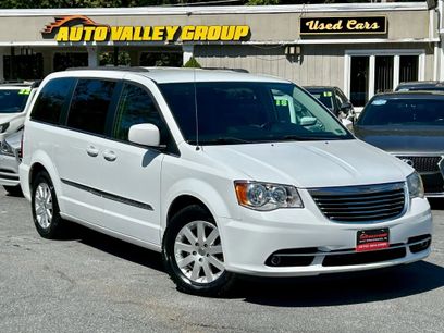 Used 2016 Chrysler Town & Country Touring