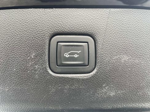 Used 2024 Chevrolet Blazer LT w/ Convenience Package image 12