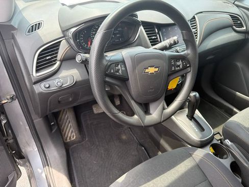 Used 2020 Chevrolet Trax LS w/ Tint and Cruise Package AWD/4WD image 24