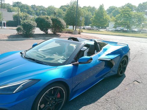Used 2022 Chevrolet Corvette Stingray Preferred Conv w/ Z51 Performance Package RWD image 12