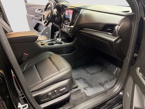 Used 2023 Chevrolet Traverse Premier w/ Redline Edition AWD/4WD image 30