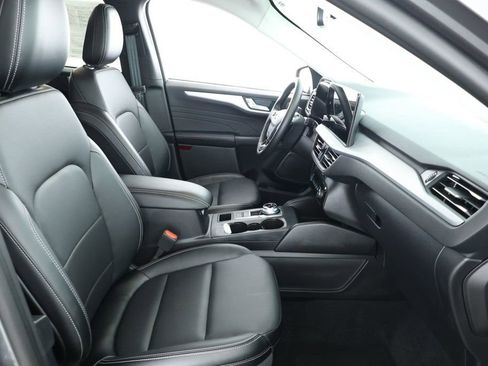 Used 2024 Ford Escape Platinum image 22