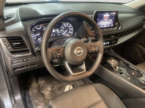 Used 2024 Nissan Rogue SV image 20