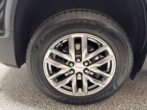 Used 2018 GMC Acadia SLT FWD image 24