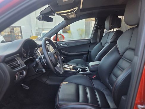 Used 2022 Porsche Macan GTS w/ Premium Package Plus AWD/4WD image 13