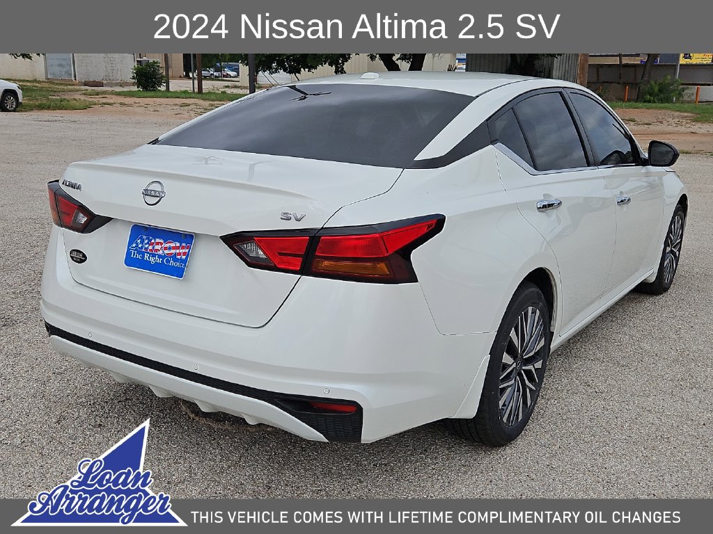 Used 2024 Nissan Altima 2.5 SV FWD image 12