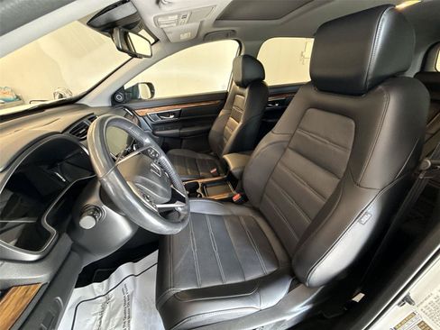 Used 2020 Honda CR-V Touring image 13