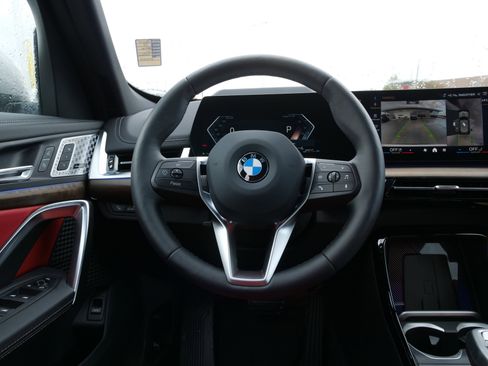 New 2025 BMW X1 xDrive28i w/ Technology Package image 22