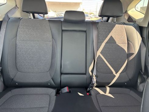 Used 2025 Kia Seltos S image 36