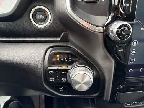 Used 2023 RAM 1500 Laramie AWD/4WD image 16