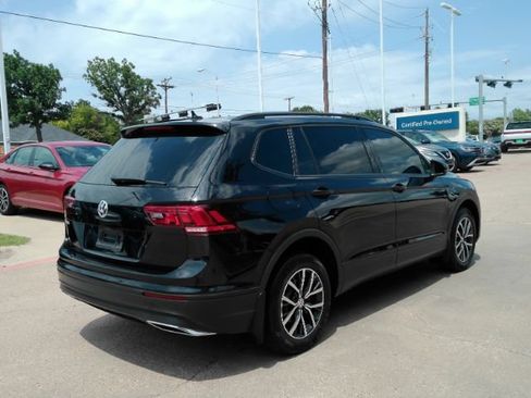 Used 2021 Volkswagen Tiguan S FWD image 9