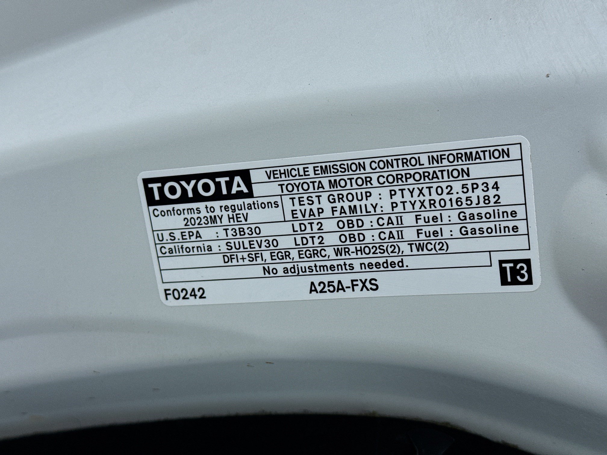 Used 2023 Toyota Highlander LE FWD image 20