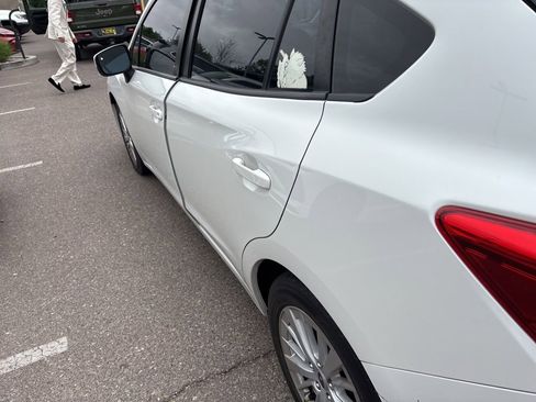 Used 2018 Subaru Impreza 2.0i Premium AWD/4WD image 17