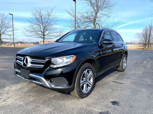 Used 2019 Mercedes-Benz GLC 300 4MATIC w/ Premium Package image 1