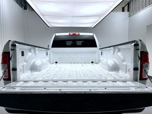 Used 2024 RAM 2500 Big Horn image 21