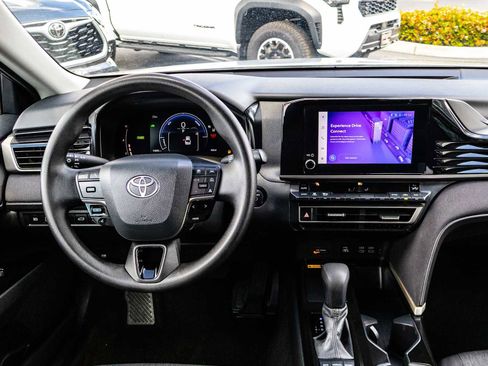 Certified 2025 Toyota Camry LE FWD image 22