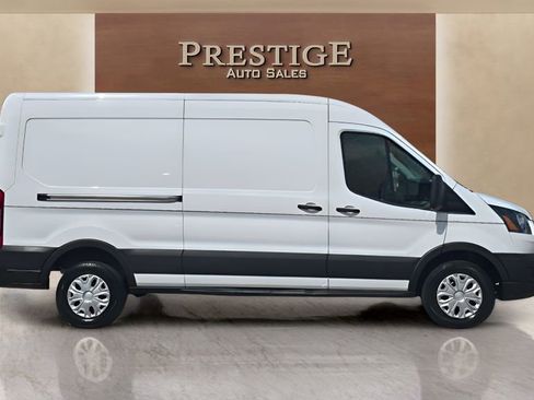 Used 2022 Ford E-Transit Medium Roof RWD image 14