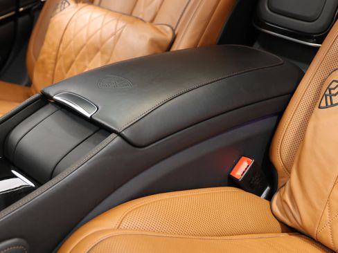Used 2019 Mercedes-Benz Maybach S 560 4MATIC image 65