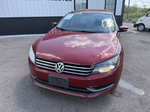 Used 2015 Volkswagen Passat 1.8T S FWD image 2
