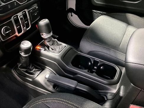 New 2026 Jeep Gladiator Sport AWD/4WD image 9