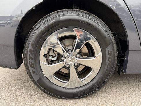 Used 2012 Toyota Prius Two image 97