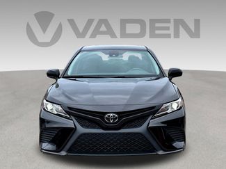 Used 2020 Toyota Camry SE video 2