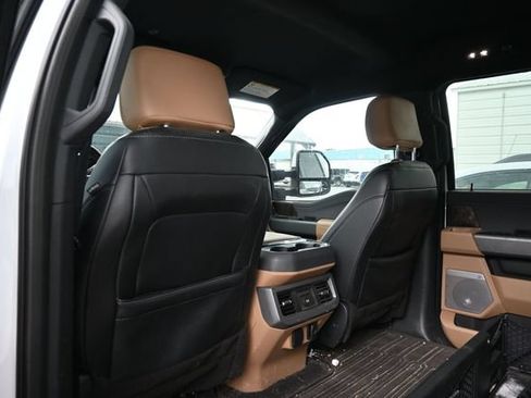 Used 2023 Ford F350 Lariat w/ FX4 Off-Road Package AWD/4WD image 11