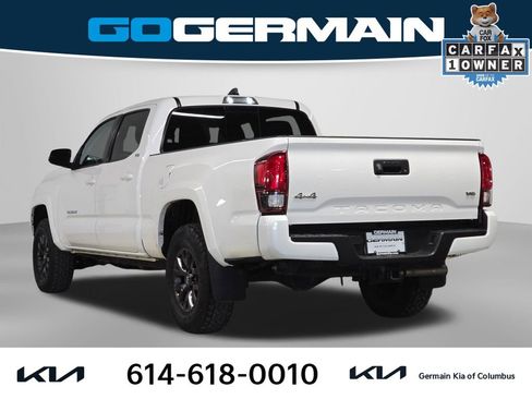 Used 2021 Toyota Tacoma SR5 w/ Technology Package AWD/4WD image 10