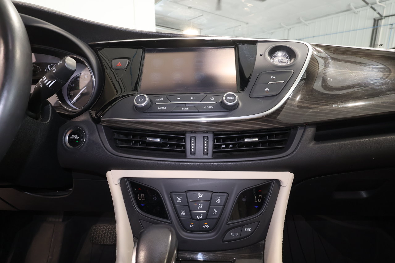 Used 2020 Buick Envision Essence w/ Experience Buick Package FWD image 10