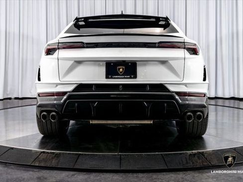 Used 2023 Lamborghini Urus Performante AWD/4WD image 21