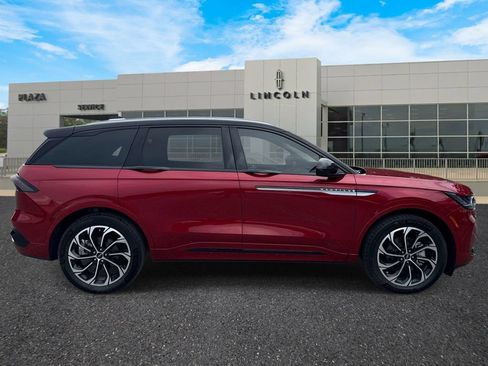 New 2026 Lincoln Nautilus Reserve AWD/4WD image 2