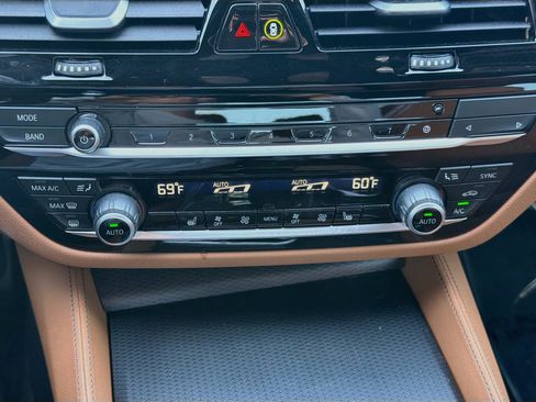 Used 2023 BMW 530i w/ M Sport Package RWD image 35