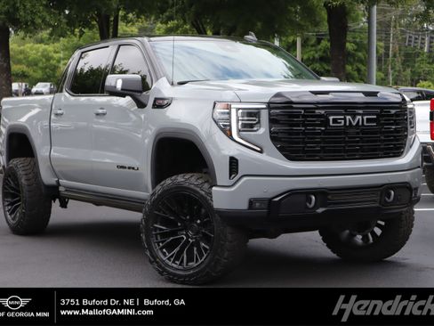 Used 2025 GMC Sierra 1500 Denali w/ Technology Package AWD/4WD image 1