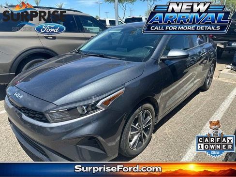 Used 2023 Kia Forte LXS w/ LXS Technology Package FWD image 1
