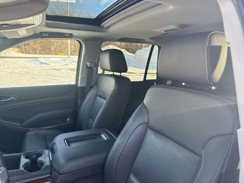 Used 2019 GMC Yukon SLT w/ Premium Edition image 14