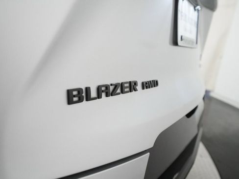 Used 2022 Chevrolet Blazer RS w/ Enhanced Convenience Package image 34