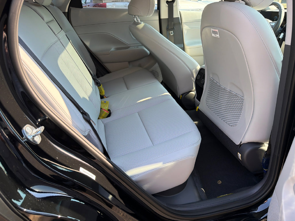 New 2027 Hyundai Kona Limited FWD image 15