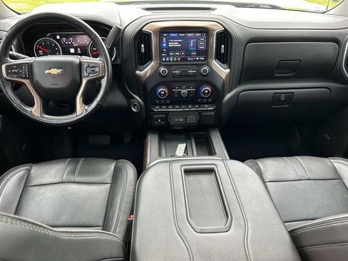 Used 2021 Chevrolet Silverado 1500 High Country w/ Technology Package image 14