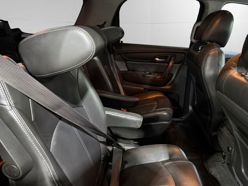 Used 2015 GMC Acadia SLT w/ Open Road Package image 17