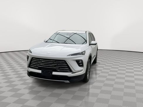 New 2026 Buick Enclave Preferred w/ LPO, Floor Liner Package image 36