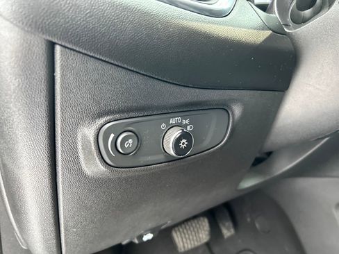 Used 2022 Chevrolet Equinox LT image 15