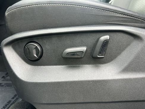 Certified 2021 Volkswagen Atlas SE image 13