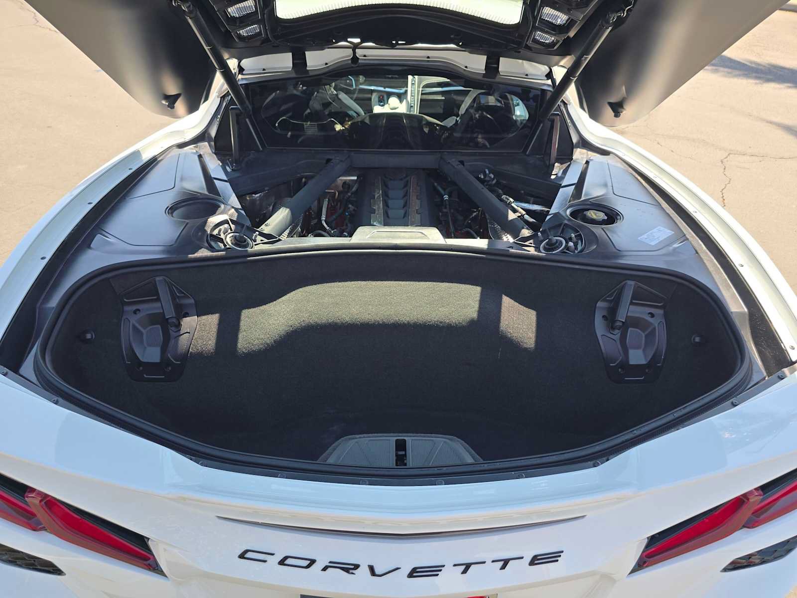 Used 2024 Chevrolet Corvette Stingray Preferred Cpe w/ Z51 Performance Package RWD image 13