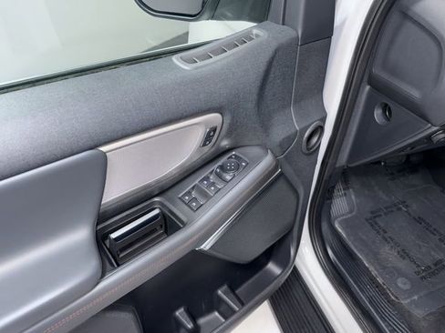 Used 2025 Ford Expedition Active AWD/4WD image 14