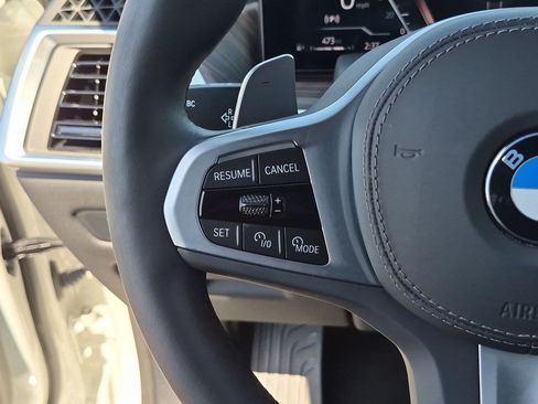Used 2026 BMW X5 xDrive40i w/ M Sport Package AWD/4WD image 19