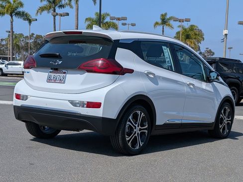 Used 2019 Chevrolet Bolt Premier FWD image 12